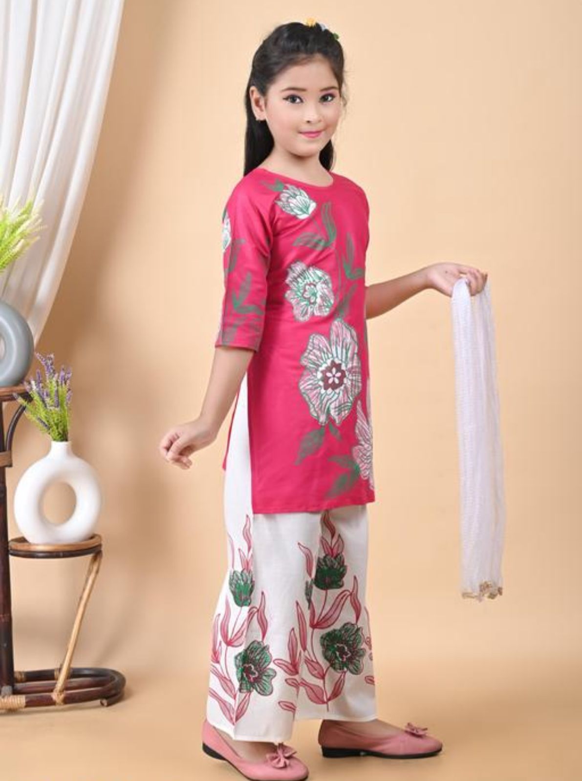 Beautiful Rayon With Print Kids Kurti Pant And Dupatta - Image 7