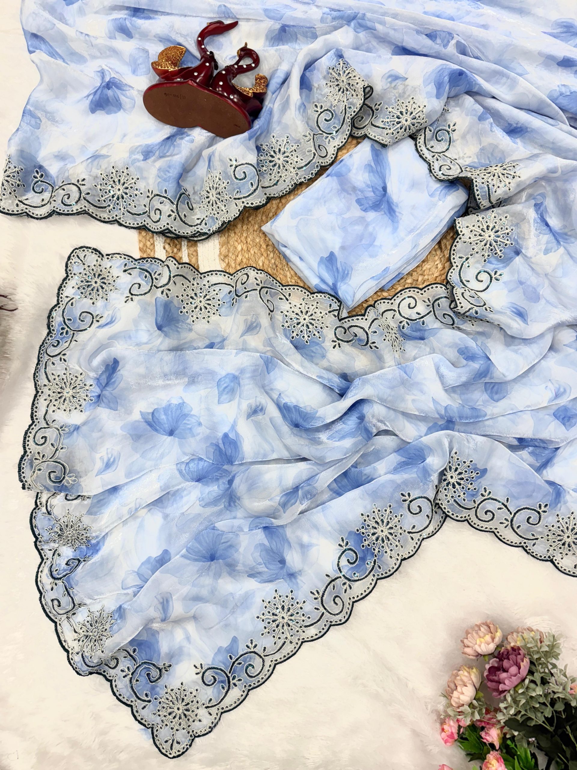 Elegant Space Silk With Print And Sequins Embroidery Saree - Image 8