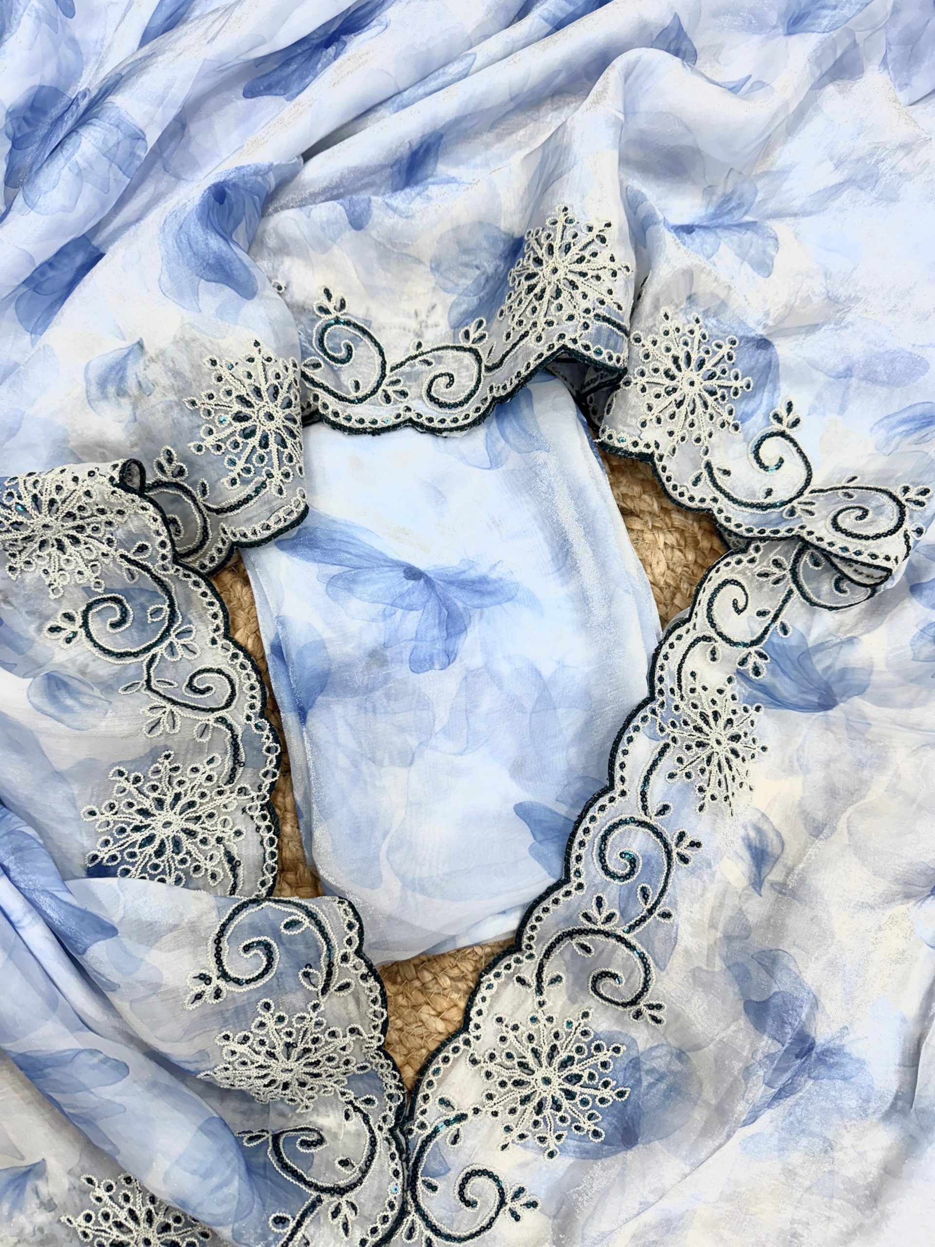 Elegant Space Silk With Print And Sequins Embroidery Saree - Image 9