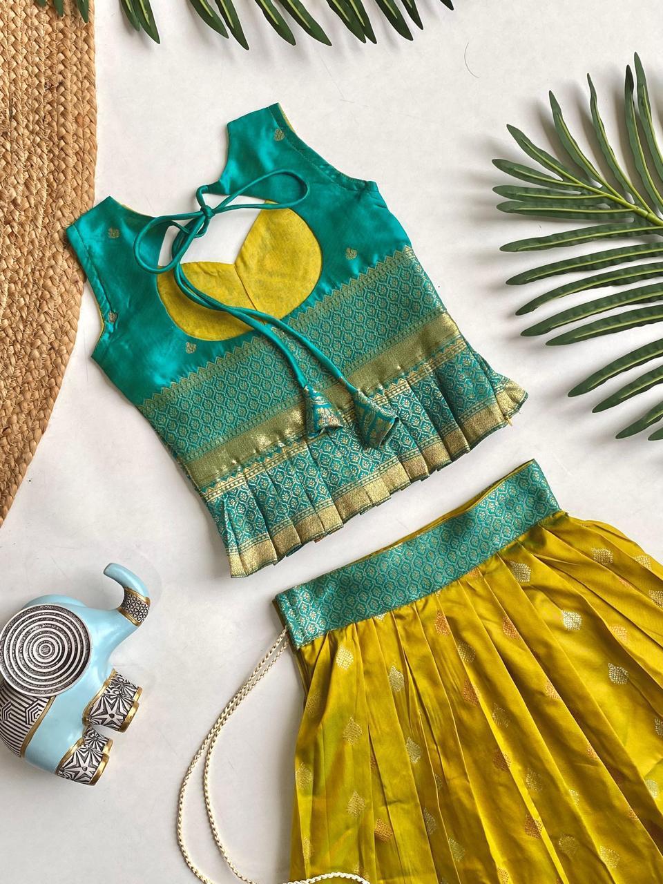 Indian Traditional Silk Blend With Weaving Kids Lehenga Choli - Image 7