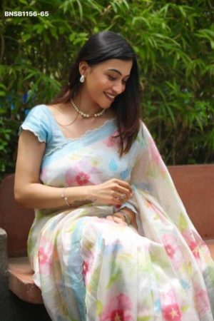 Modern Design Excellent Quality Linen with Digital Print & Cut-work Border Saree-Blouse Set